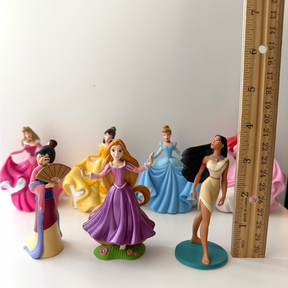 DISNEY PRINCESS FIGURE SET - Picture 3 of 8